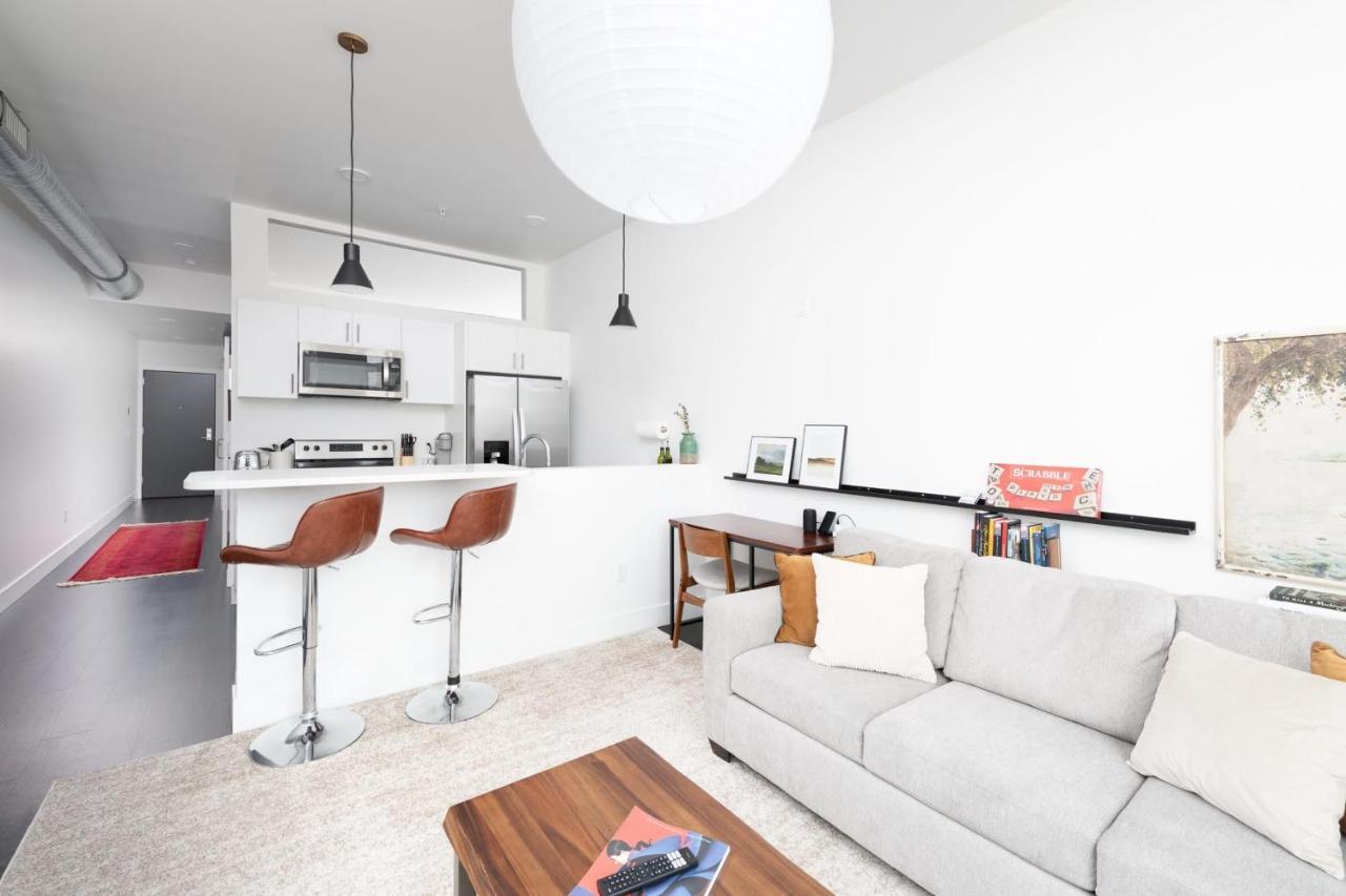 Flexhome Skywalk To Fiserv U4 With Rooftop, Gym, And Parking Milwaukee Exterior foto